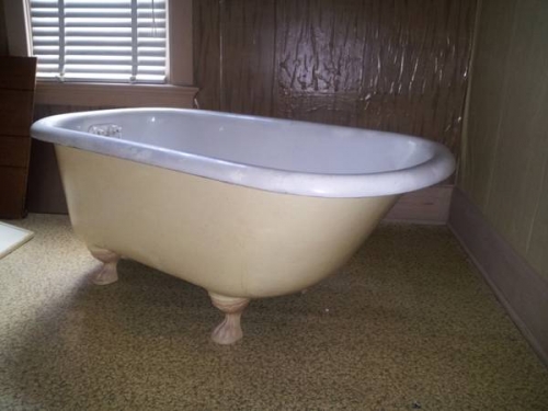 1920s clawfoot tub